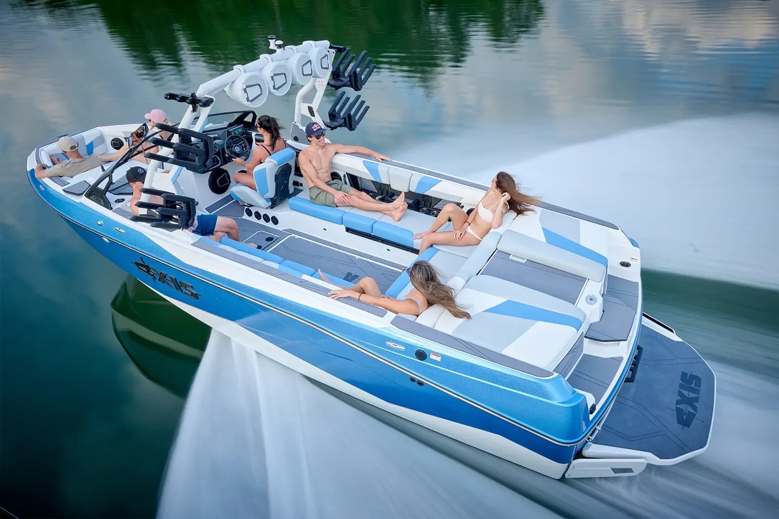 The Axis Boats Beginner's Guide to Understanding Wake Boat Features